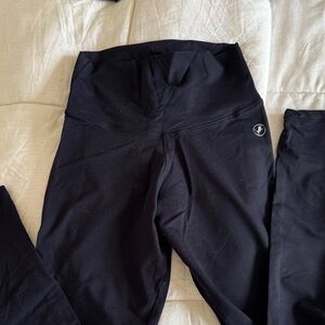 Black High-Waisted scrunch butt Leggings